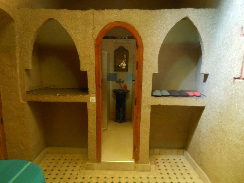 Riad Aicha & Camel Trekking Мерцуга Екстериор снимка