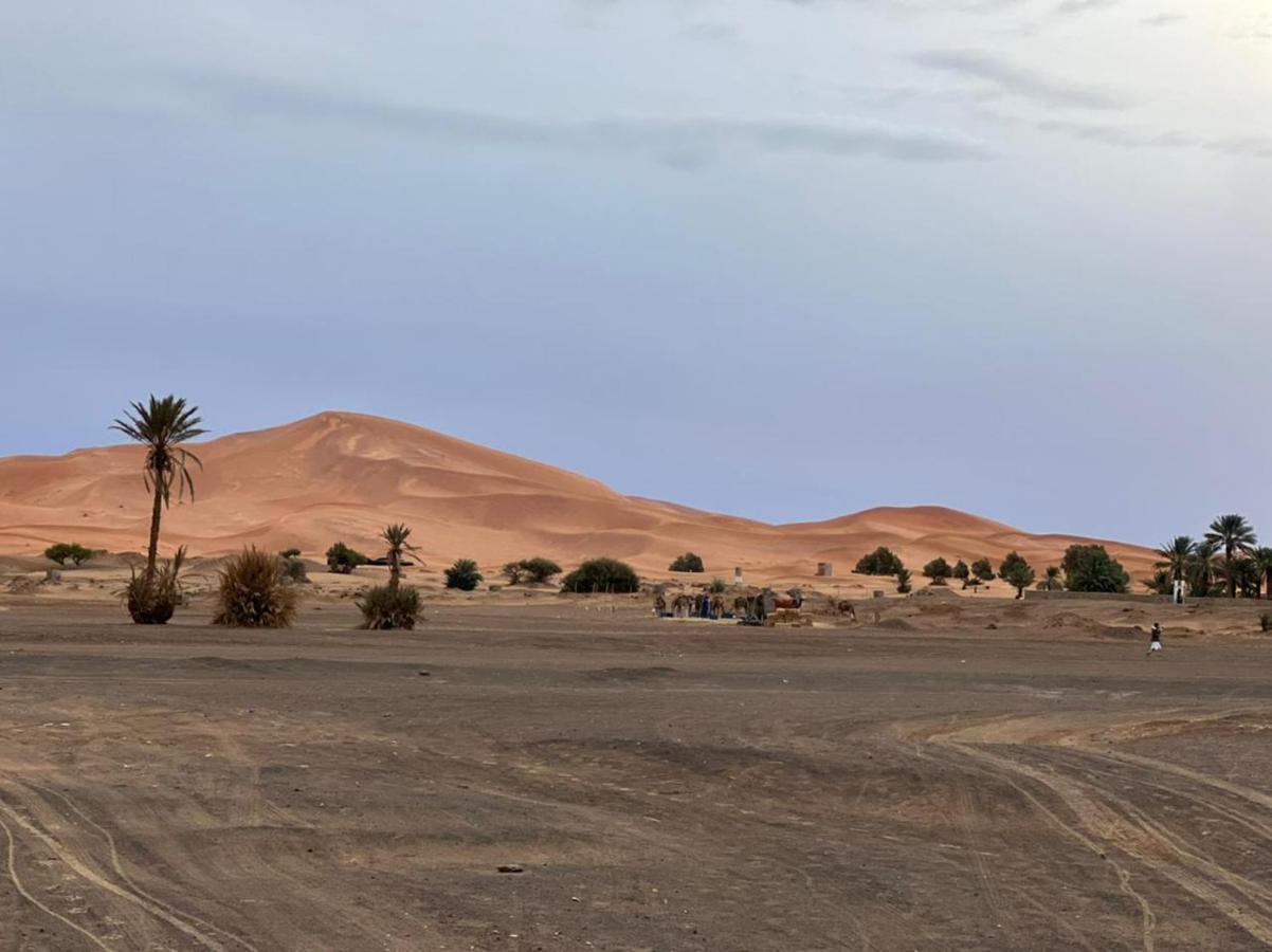 Riad Aicha & Camel Trekking Мерцуга Екстериор снимка
