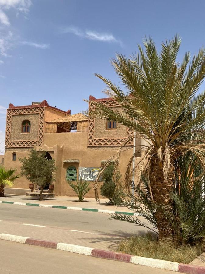 Riad Aicha & Camel Trekking Мерцуга Екстериор снимка