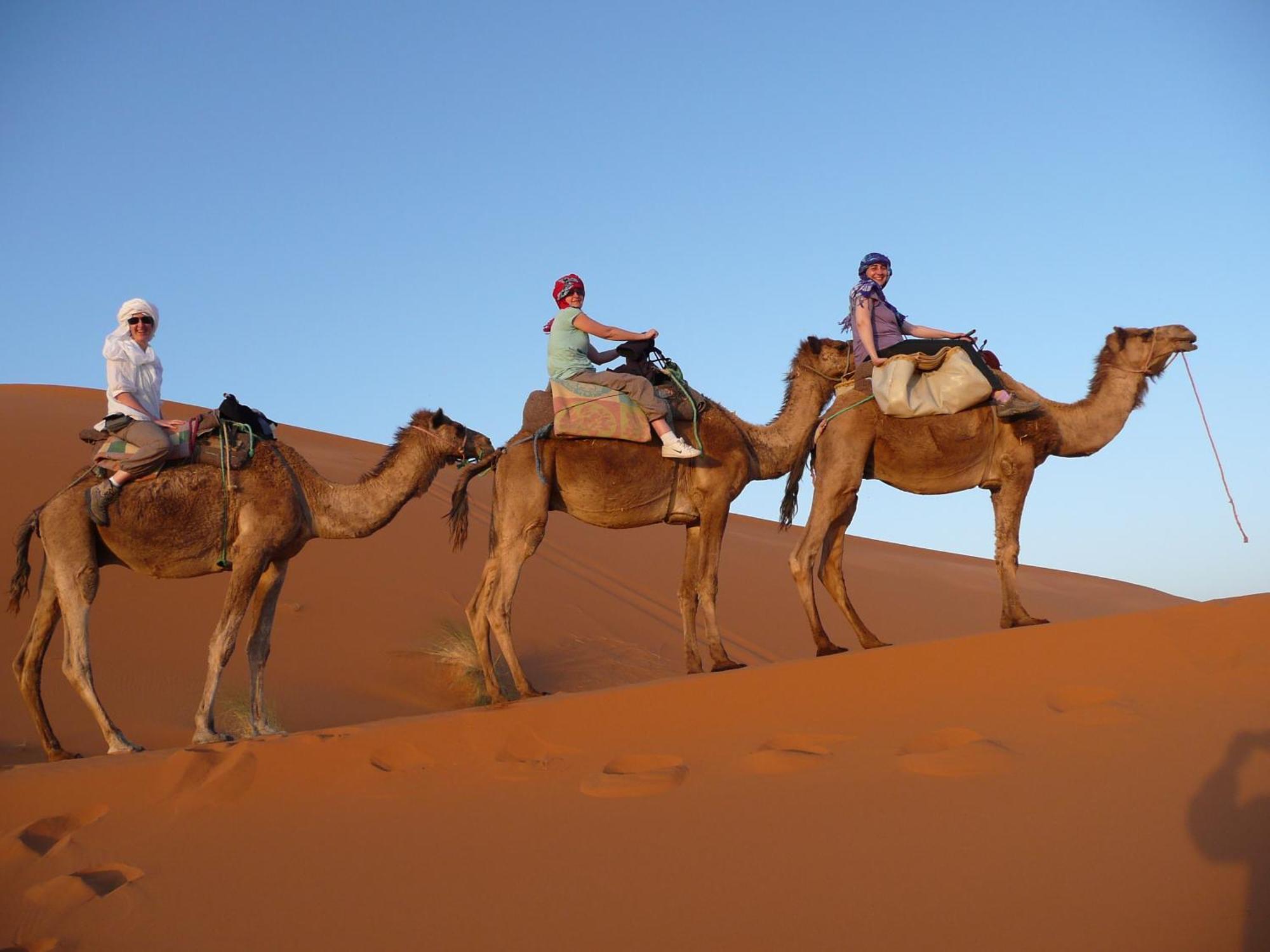 Riad Aicha & Camel Trekking Мерцуга Екстериор снимка