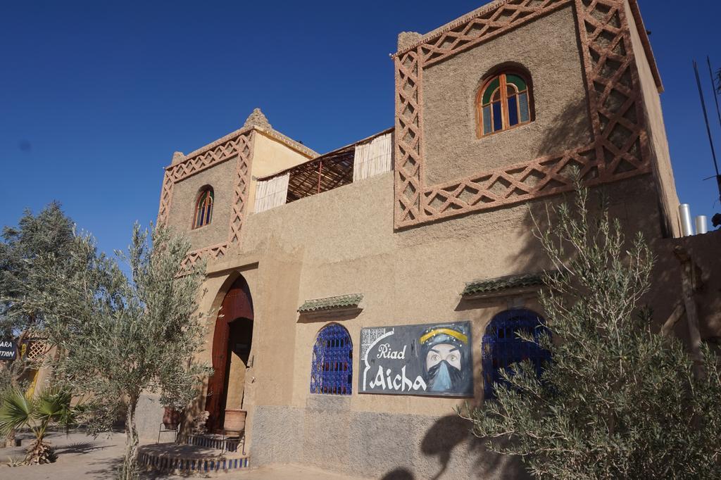 Riad Aicha & Camel Trekking Мерцуга Екстериор снимка